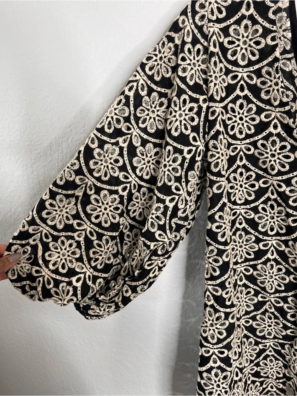 Kate Spade New York Eyelet Cover Up Dress Women’s XS Black Embroidered B23